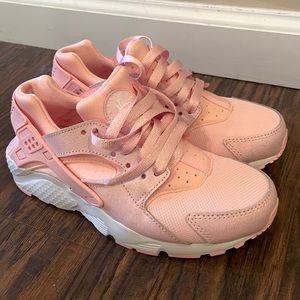 Nike Huarache run size 4.5